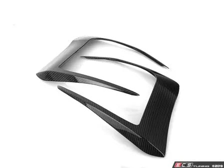 MK7 GTI Rear Bumper Grille Flare Set - Carbon Fibre